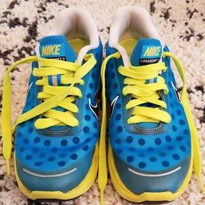 Nike lunarswift 2 tennis shoes